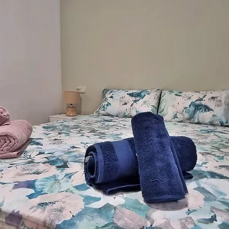 Acogedor En Playa De Boliches 丰希罗拉